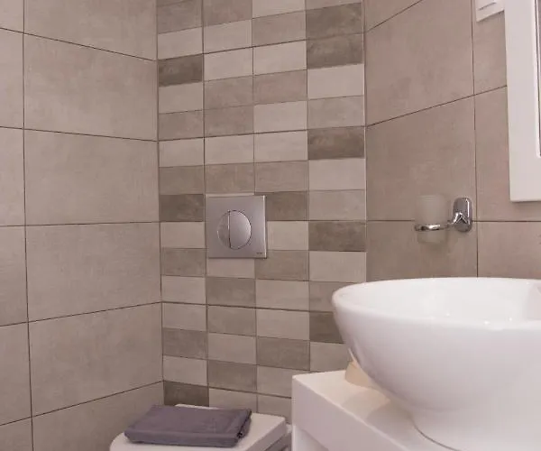 Iria's * Limenaria (Thasos)